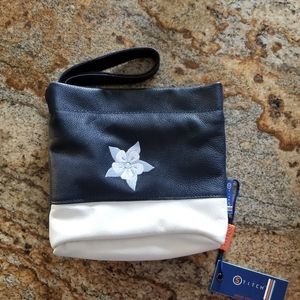 Stitch leather valuables pouch